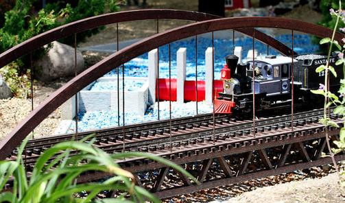 Little Conductors Day Steams Into Botanical Center