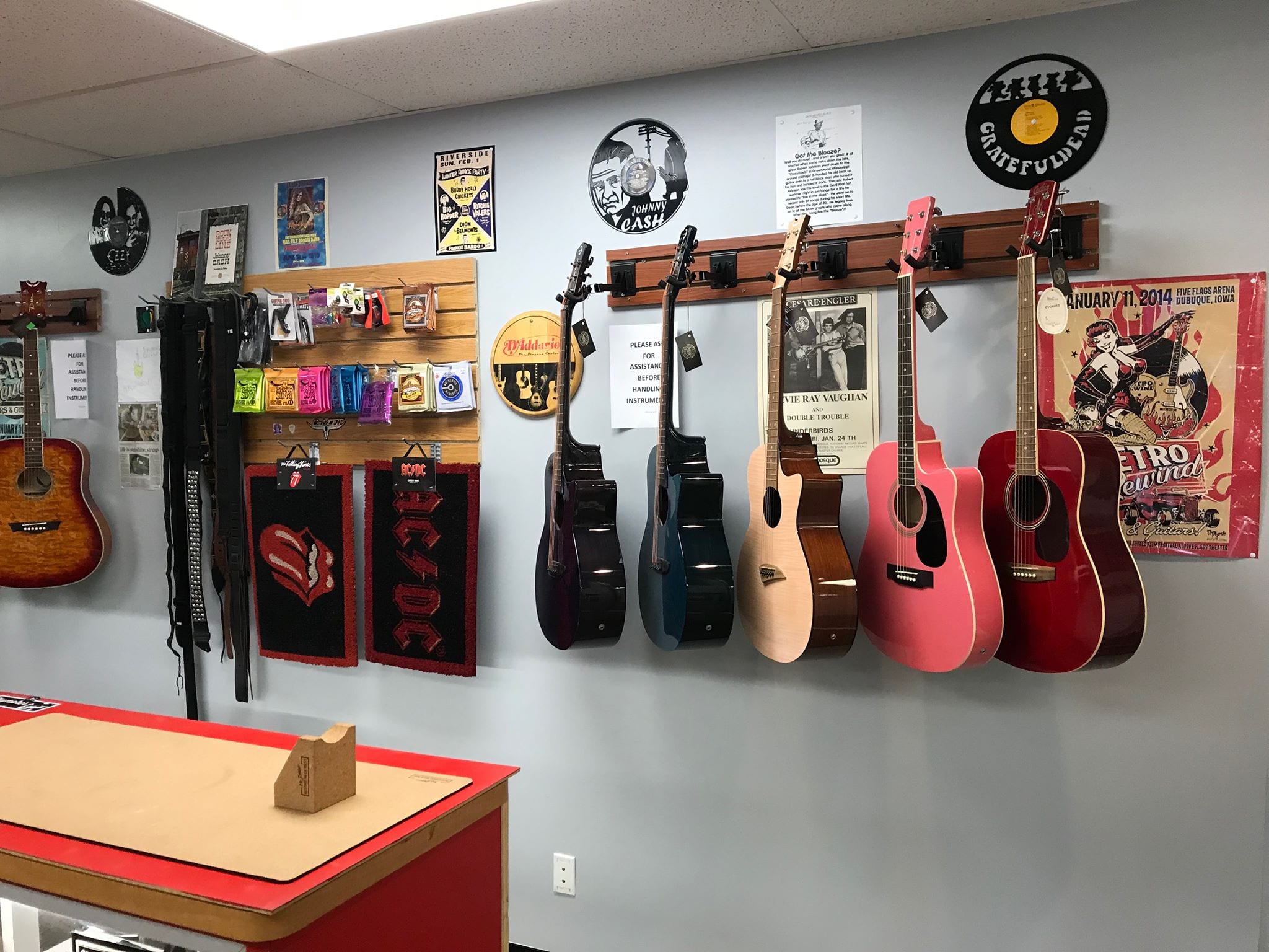 Shumaker Guitar Works Offers OneOfAKind Guitars For Unique Musicians