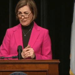 Report: Iowa Gov. Reynolds Didn't Consult With Health Experts Before Lifting Covid-19 Restrictions