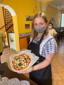 Bettendorf Artist/Gallery Owner and Q-C Students Share Thrills of Italy Trip
