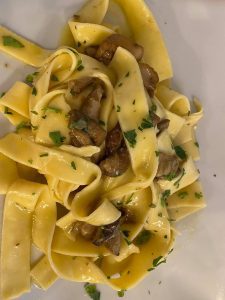 Bettendorf Artist/Gallery Owner and Q-C Students Share Thrills of Italy Trip