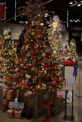 Festival Of Trees Is BACK in Davenport! See The Full Schedule Here