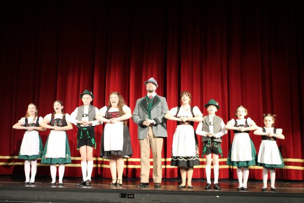 REVIEW: Spotlight Theatre Soars in Spectacular Production of “Sound of Music”