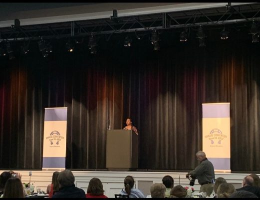 KWQC-TV6's Theresa Bryant Inducted Into Iowa Broadcasters Association Hall Of Fame