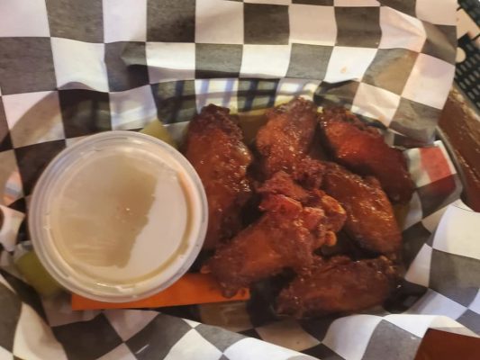 Mac's Tavern Food Is Everything You'd Want And More, Says Doc Kaalberg