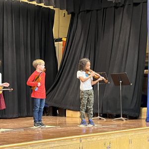 Rock Island Students Show Off Their Skills at Violin Recital