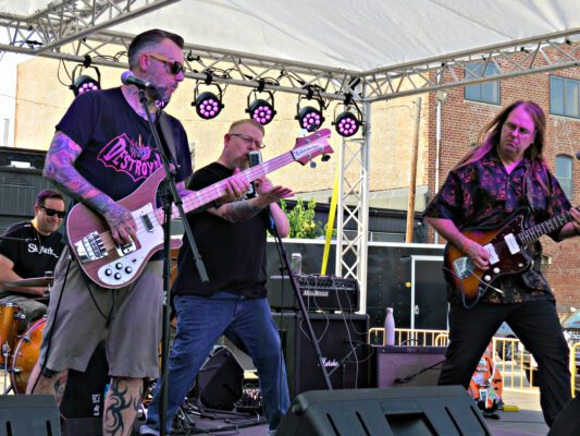 Zed performing their psychobilly tunes