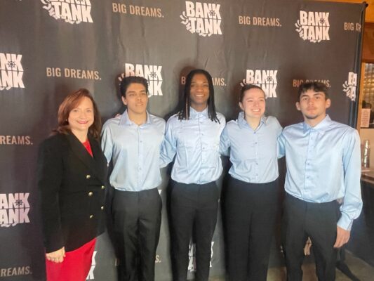Rock Island High School Young Entrepreneurs Win In Pitch Competition