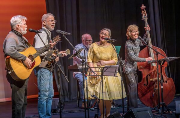 Bucktown Show to Play Last Gig at Davenport Junior Theatre