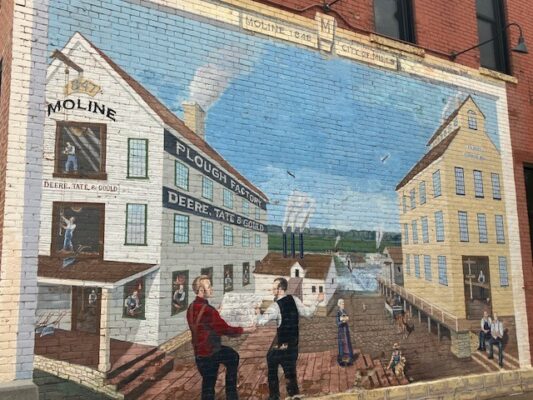 Rock Island Artist William Gustafson Picked to Paint New Mural for Bettendorf