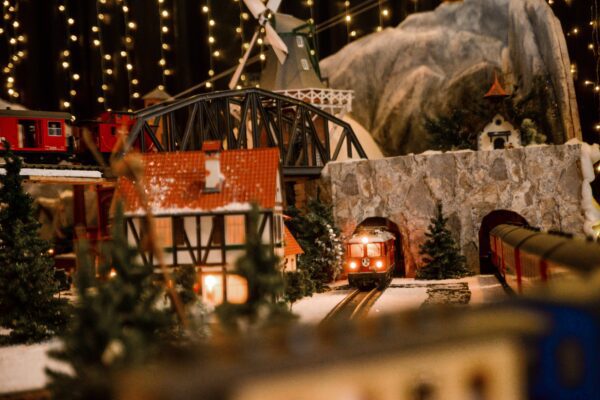 40th Festival of Trees To Shine in Davenport as Major Quad City Arts Fundraiser