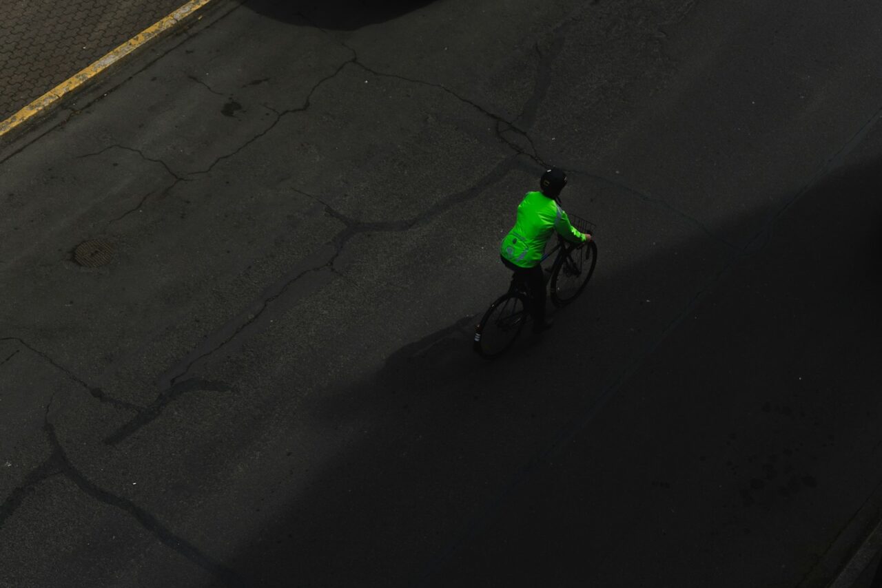 cyclist at the pavement